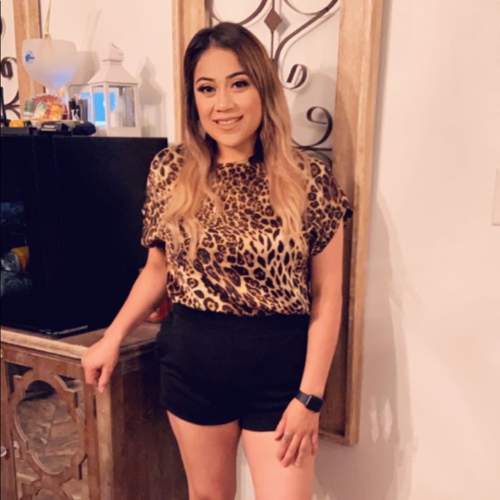 Meet your Posher, Sabina